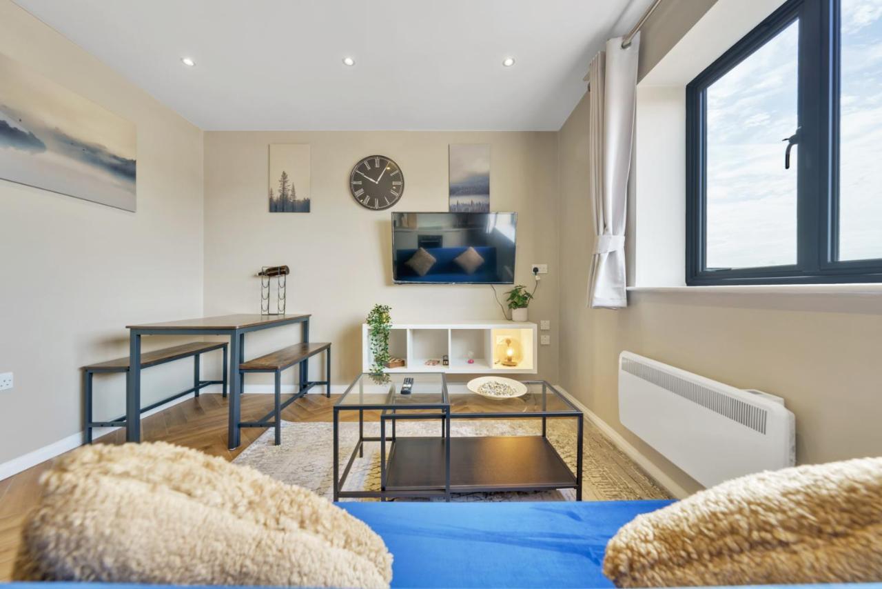 Oyo Fine B&B Hanwell Екстериор снимка
